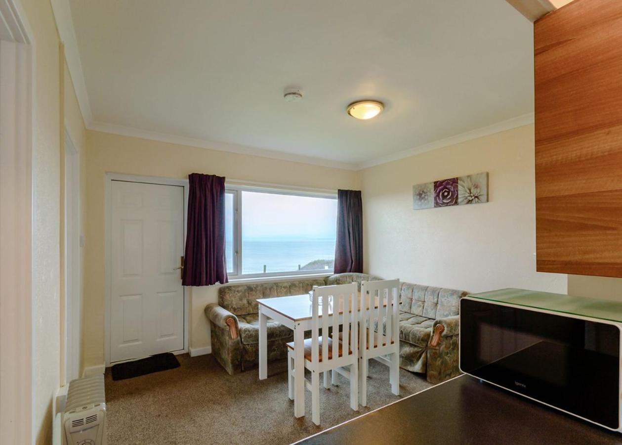 Henfynyw Upper Gilfach Holiday Park מראה חיצוני תמונה